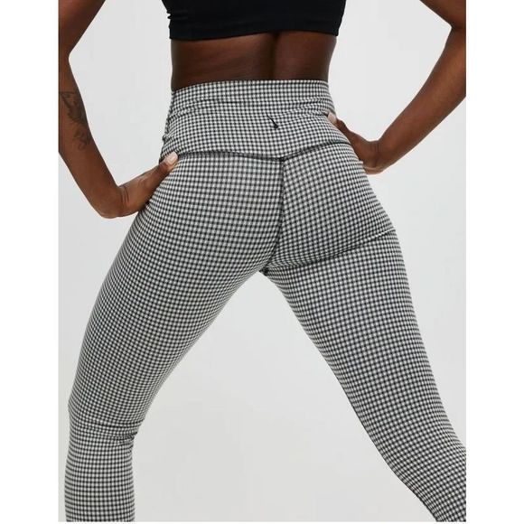 Nike Yoga Gingham High Waist Crop Leggings Womens Size XXS DA1092-133 Tights - Picture 7 of 7